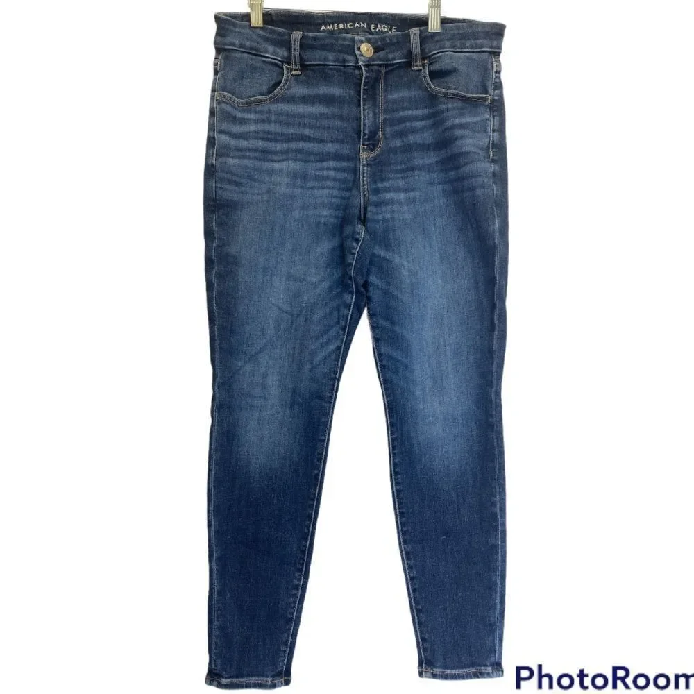 American Eagle Curvy Jegging Jeans Short - Picture 2 of 7